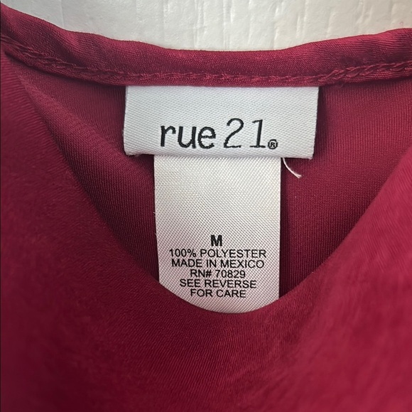 Rue21 Red Sleeveless V-Neck Mini Dress - Picture 2 of 5